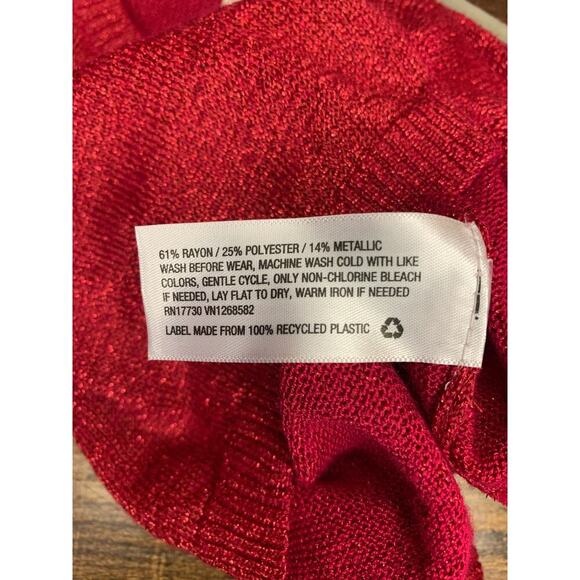 GENUINE KIDS BY OSHKOSH Girl’s Red Sparkle Cardigan / Size: 18 Months - Picture 4 of 6